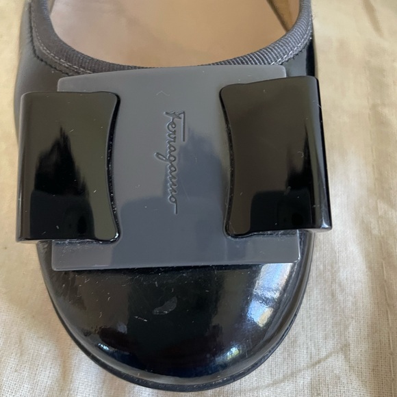 Salvatore Ferragamo Block Heel - Picture 9 of 11